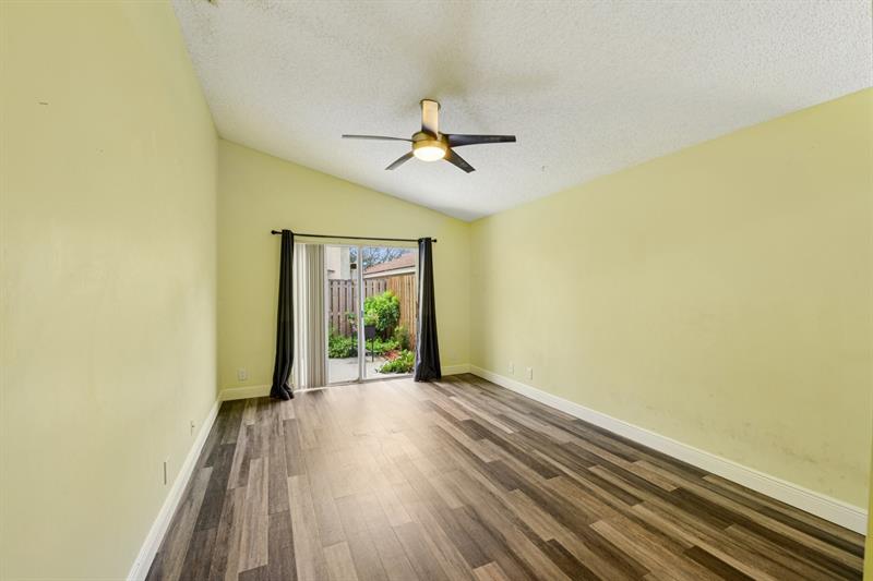 Image 14 of 33 For 7330 Flores Way