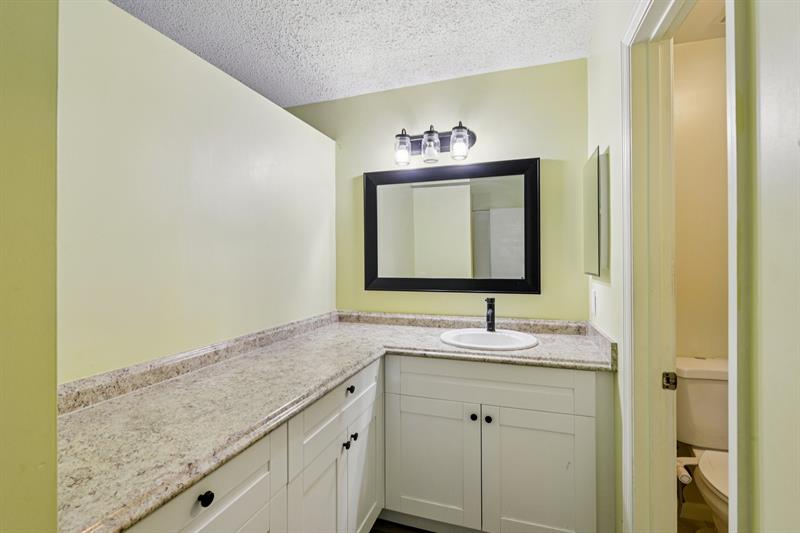 Image 17 of 33 For 7330 Flores Way