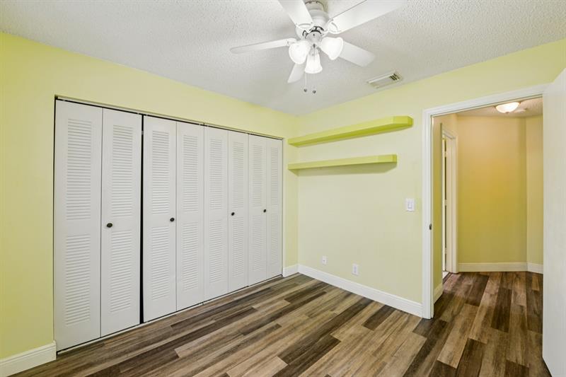 Image 20 of 33 For 7330 Flores Way