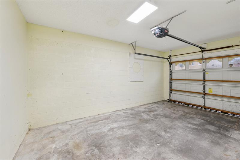 Image 26 of 33 For 7330 Flores Way