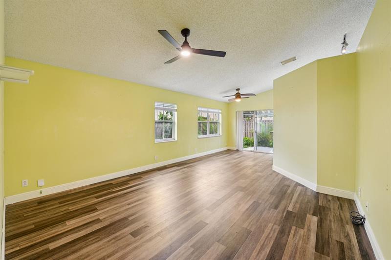 Image 5 of 33 For 7330 Flores Way