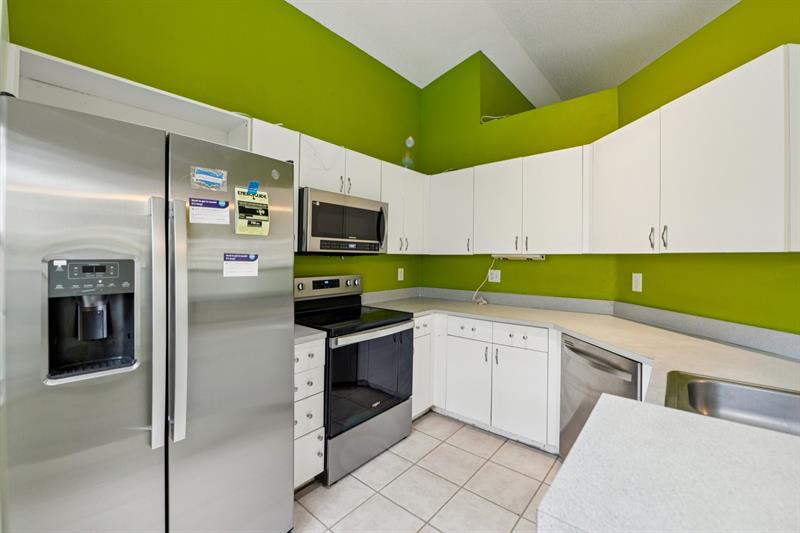 Image 8 of 33 For 7330 Flores Way