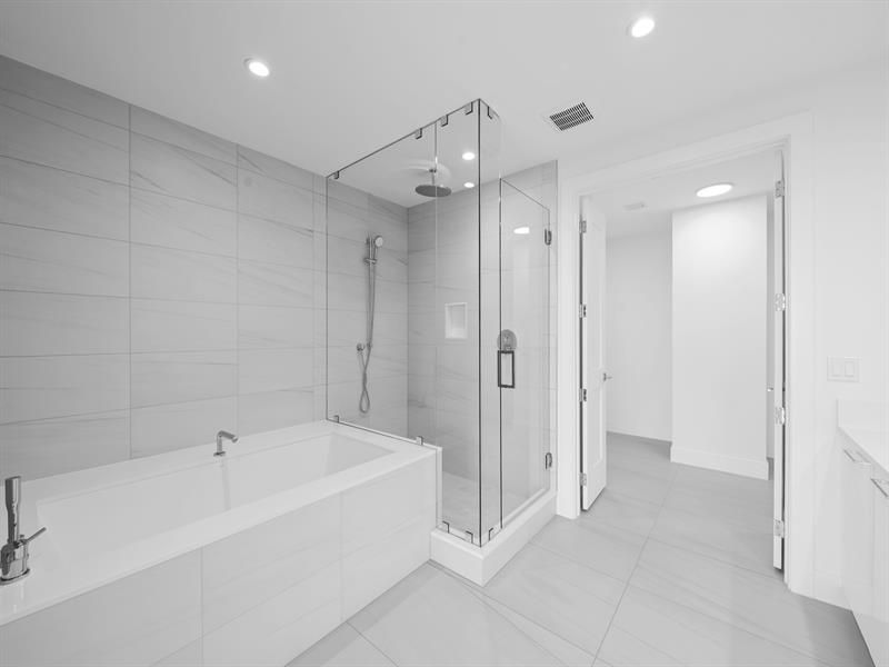 Image 30 of 58 For 151 Seabreeze Blvd  1904-e