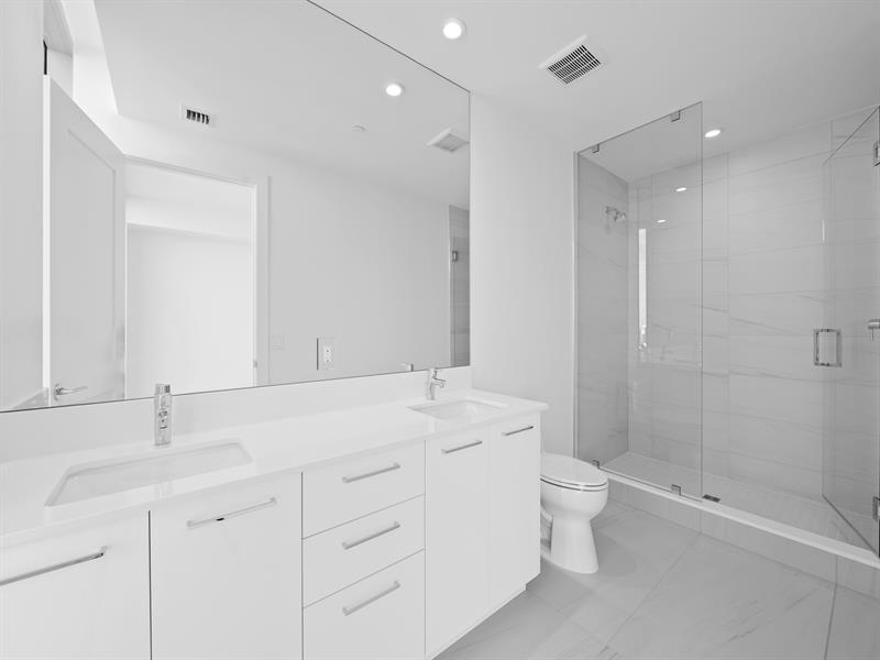 Image 33 of 58 For 151 Seabreeze Blvd  1904-e