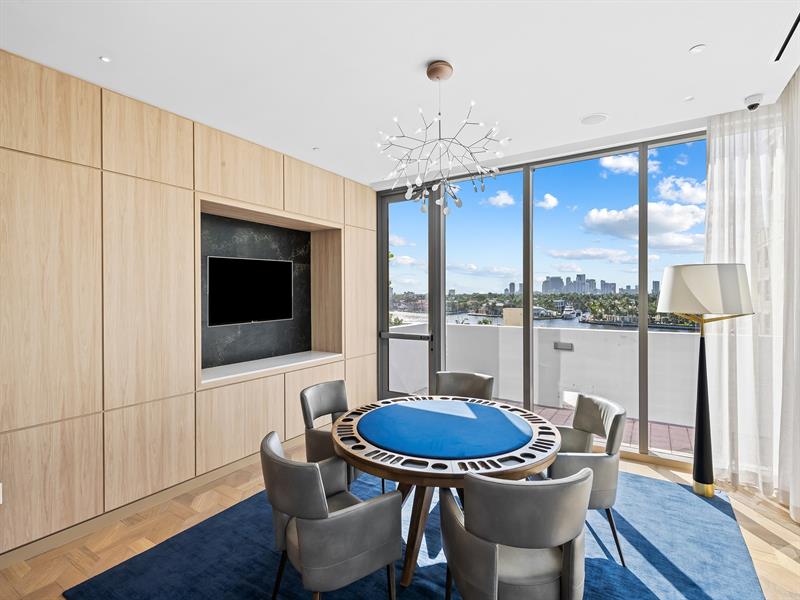 Image 49 of 58 For 151 Seabreeze Blvd  1904-e