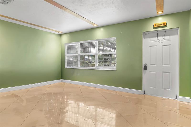 Image 6 of 24 For 531 61st St  