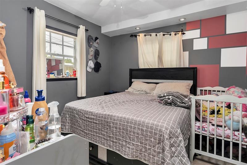 Image 9 of 24 For 531 61st St  