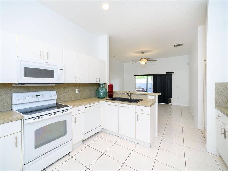 Image 10 of 23 For 14186 32nd St