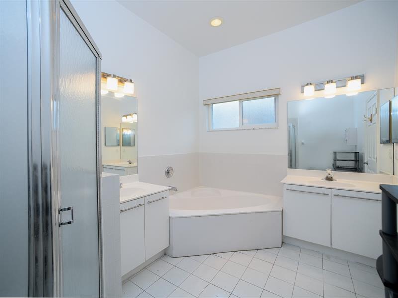 Image 13 of 23 For 14186 32nd St