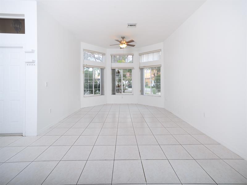 Image 6 of 23 For 14186 32nd St