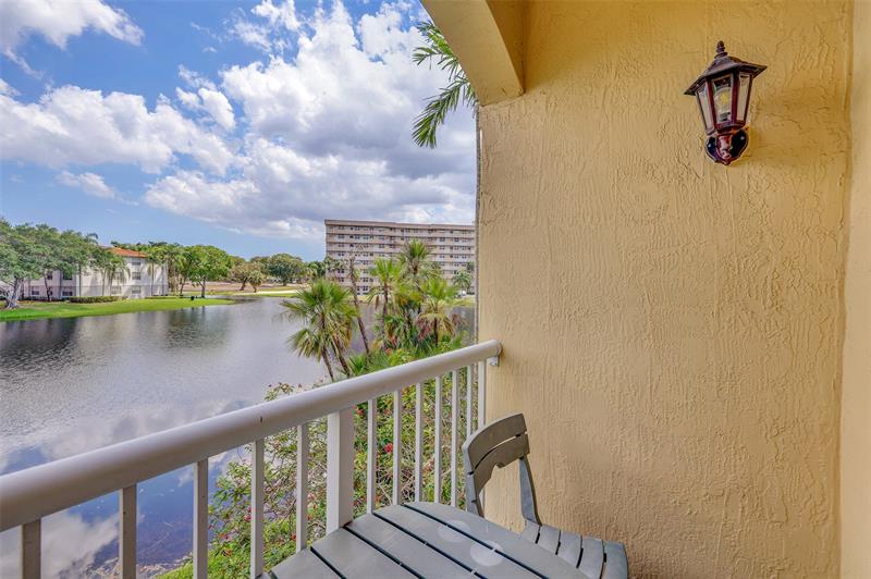 Image 38 of 45 For 150 Jacaranda Country Club Dr  200