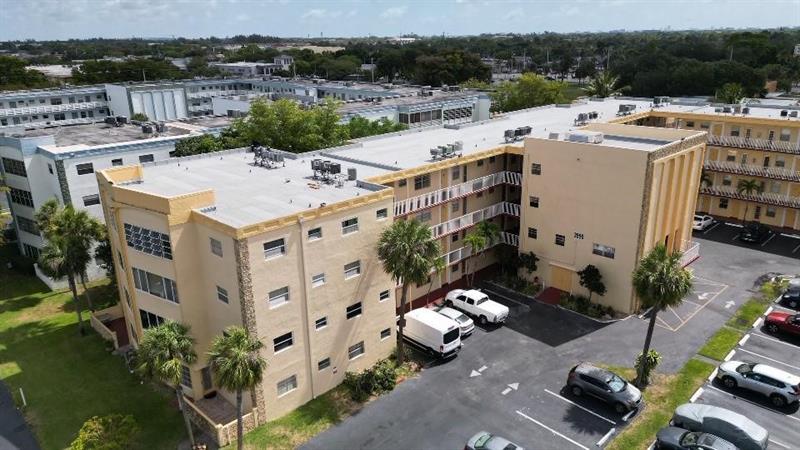 Image 19 of 23 For 3990 42nd Ave  311