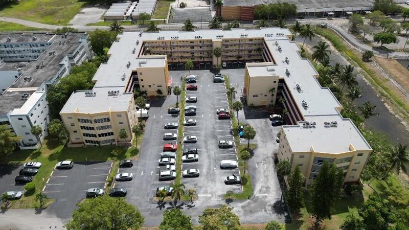 Image 20 of 23 For 3990 42nd Ave  311