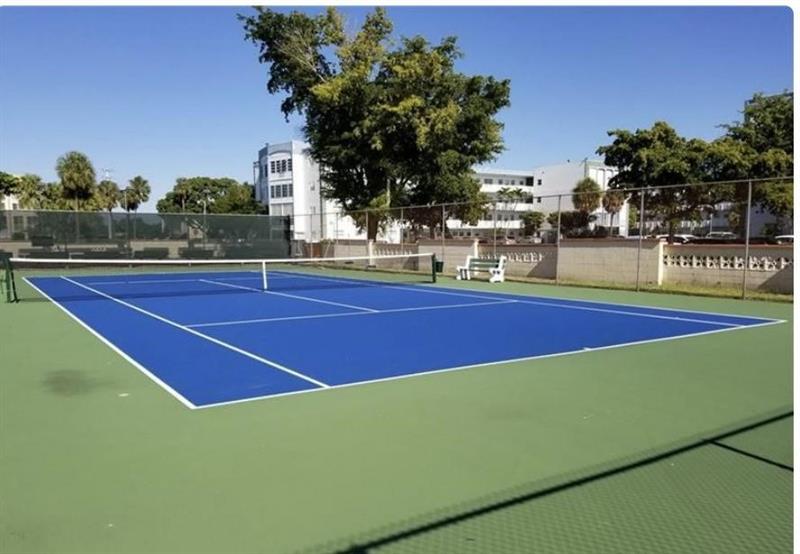 Image 22 of 23 For 3990 42nd Ave  311