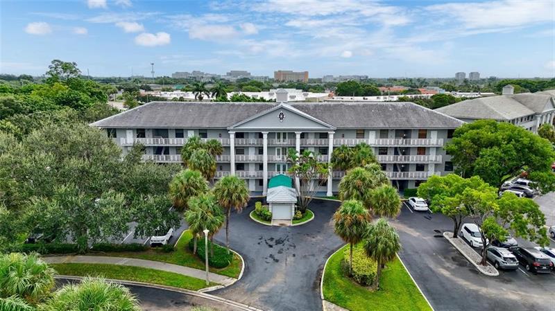 Image 27 of 41 For 1502 Whitehall Dr  106