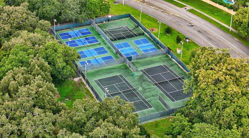 Image 38 of 41 For 1502 Whitehall Dr  106