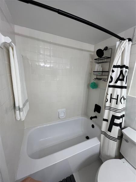 Image 17 of 17 For 2029 Ocean Blvd  303