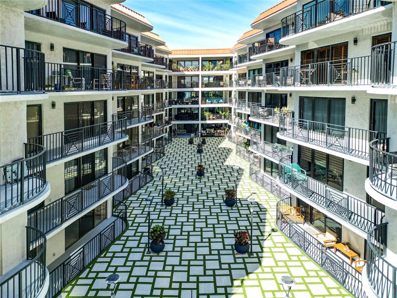 Image 3 of 17 For 2029 Ocean Blvd  303