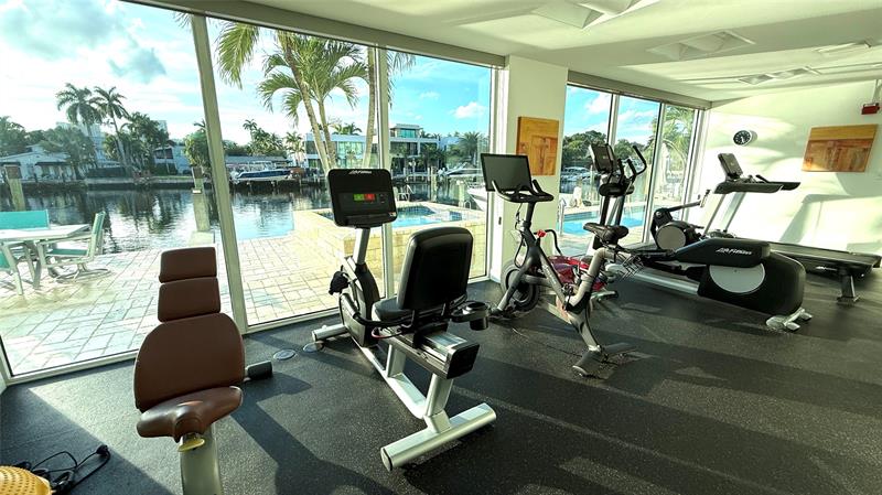 Image 18 of 53 For 45 Hendricks Isle 403