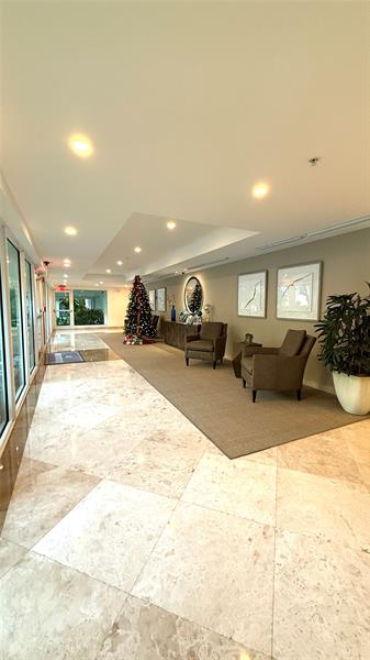 Image 19 of 53 For 45 Hendricks Isle 403