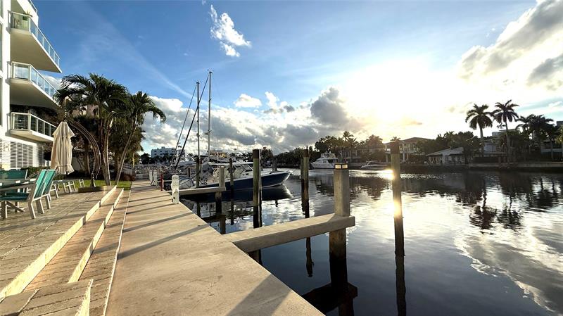 Image 22 of 53 For 45 Hendricks Isle 403