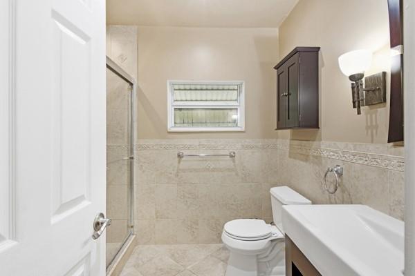 Image 8 of 33 For 54 103rd St  