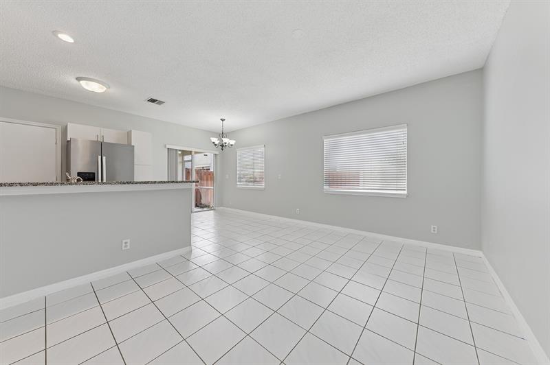 Image 7 of 23 For 6007 Red Plum Ct 465