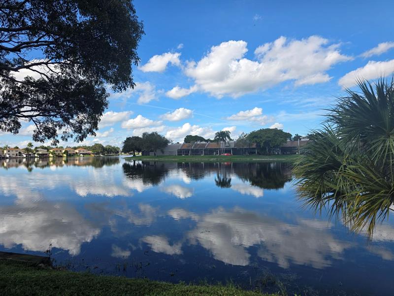 Image 24 of 41 For 1101 Colony Point Cir  304