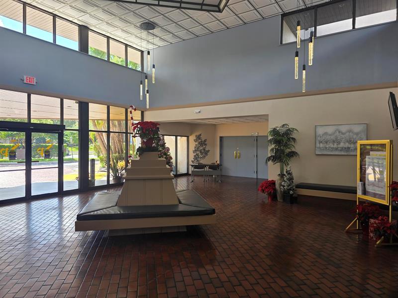 Image 41 of 41 For 1101 Colony Point Cir  304