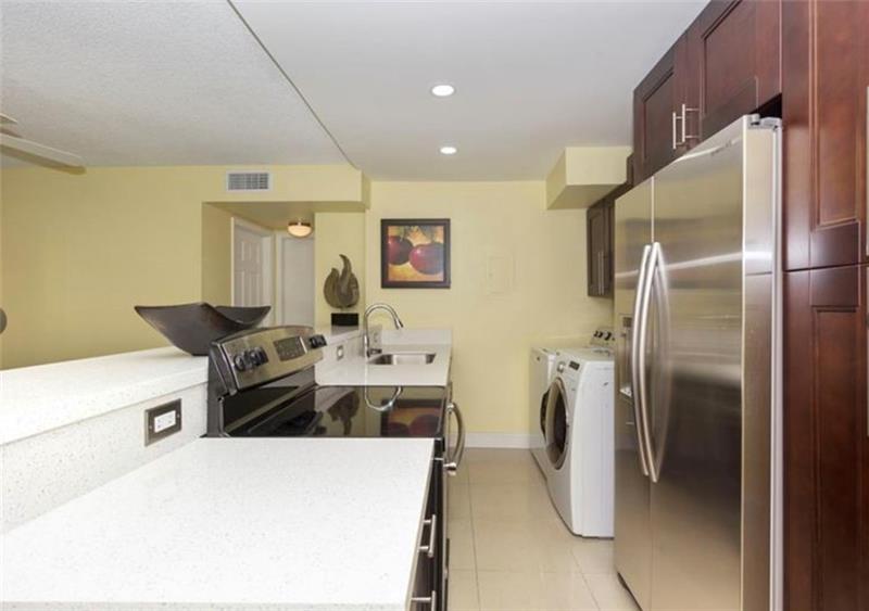 Image 3 of 13 For 5276 6th Ave  F19