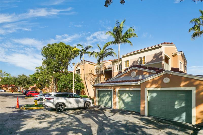 Image 21 of 32 For 4824 State Road 7 9207