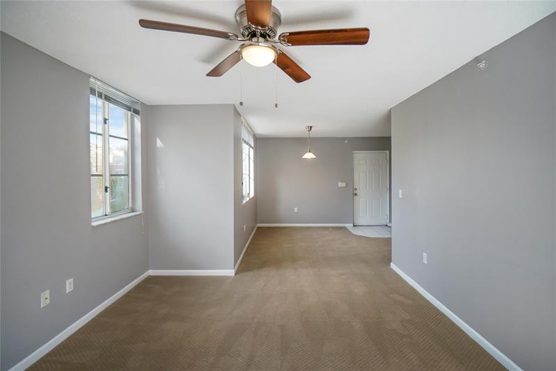 Image 3 of 32 For 4824 State Road 7 9207