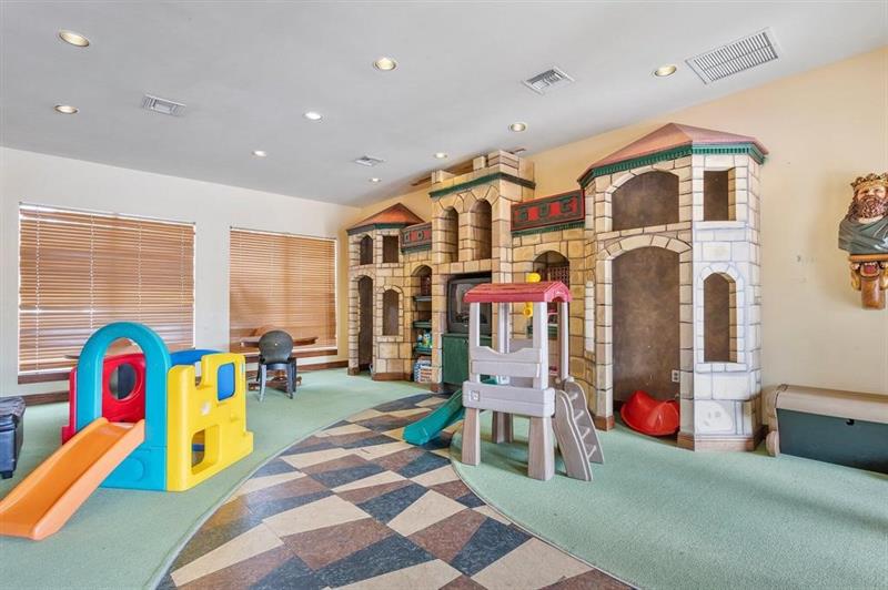 Image 31 of 32 For 4824 State Road 7 9207