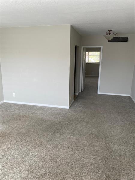 Image 10 of 18 For 2303 Federal Highway  19