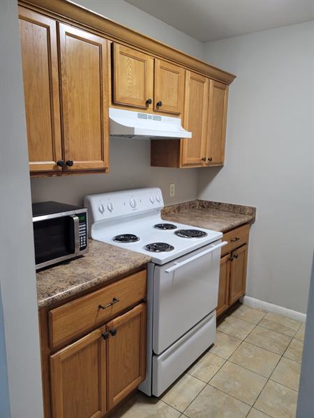 Image 5 of 18 For 2303 Federal Highway  19