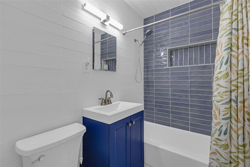 Image 31 of 48 For 3194 Taft St