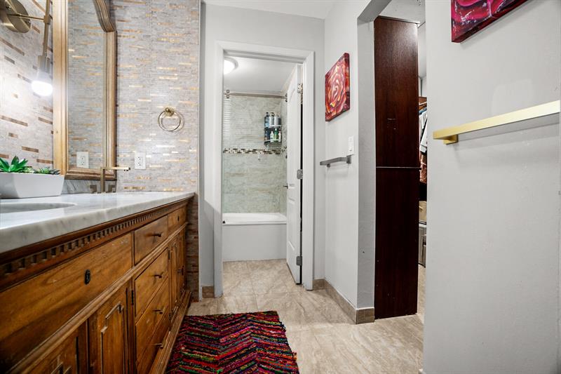 Image 24 of 43 For 101 96th Ter 204