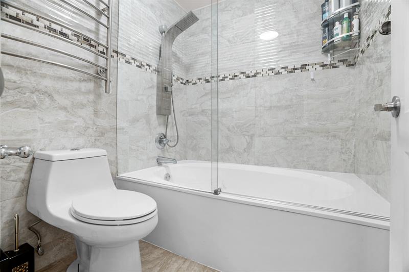 Image 25 of 43 For 101 96th Ter 204