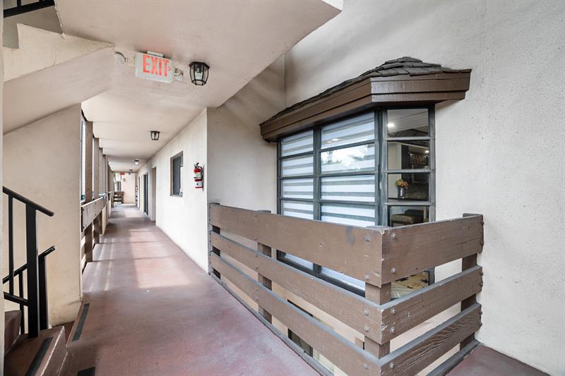 Image 40 of 43 For 101 96th Ter 204