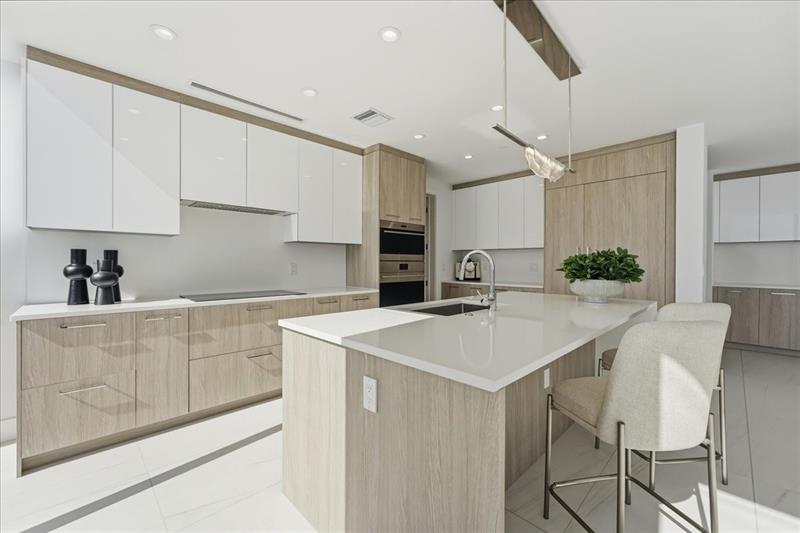 Image 10 of 36 For 151 Seabreeze Blvd 1601 E