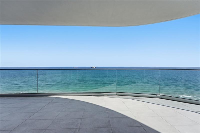 Image 4 of 36 For 151 Seabreeze Blvd 1601 E