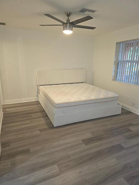 Image 11 of 57 For 1501 57th Ave