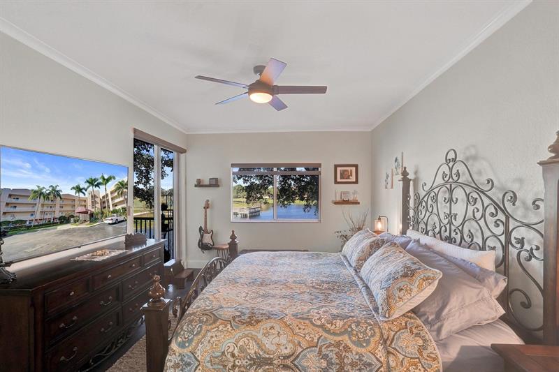 Image 33 of 57 For 7755 Yardley Dr 209