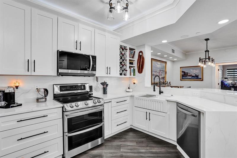 Image 7 of 57 For 7755 Yardley Dr 209