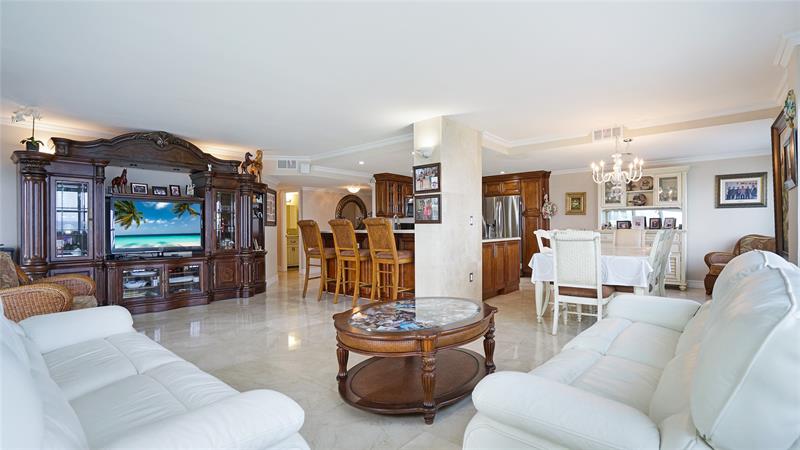 Image 13 of 70 For 3410 Galt Ocean  802 N