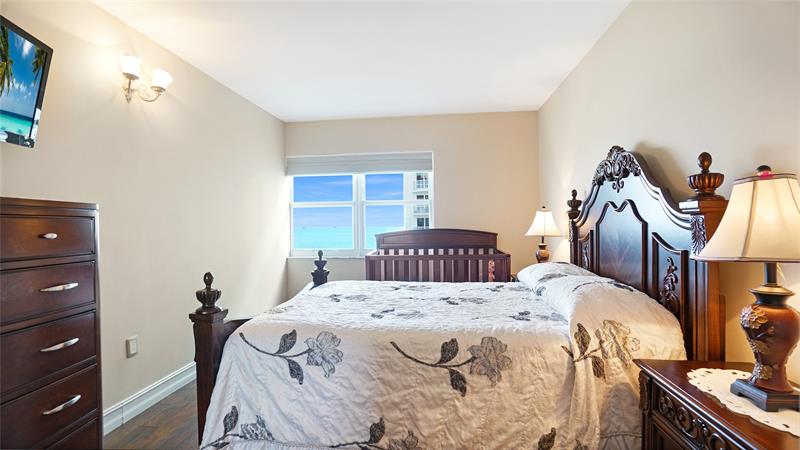 Image 30 of 70 For 3410 Galt Ocean  802 N