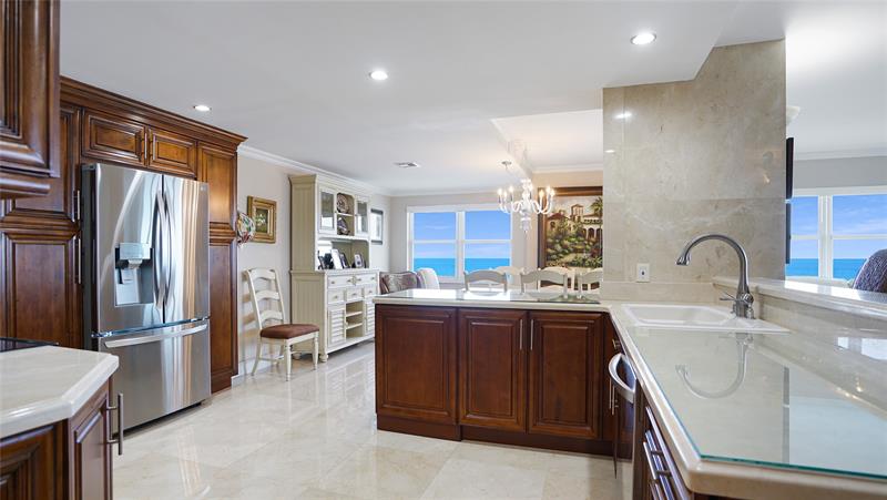 Image 8 of 70 For 3410 Galt Ocean  802 N