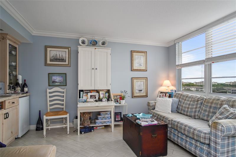 Image 12 of 34 For 3510 Oaks Way  802