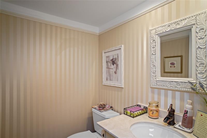 Image 16 of 34 For 3510 Oaks Way  802