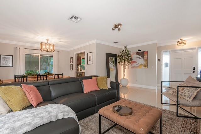 Image 12 of 28 For 7509 40th Pl